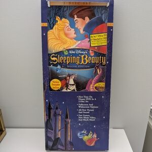 Disney Sleep Beauty 2-Disc Special Edition French Included Box Set